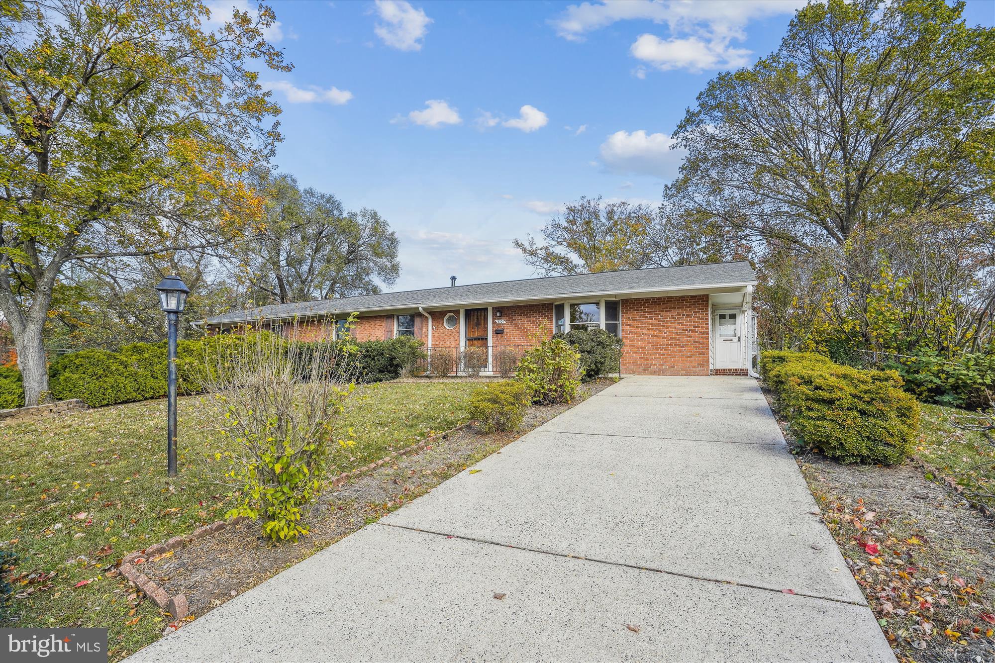 5101 Ampthill Dr