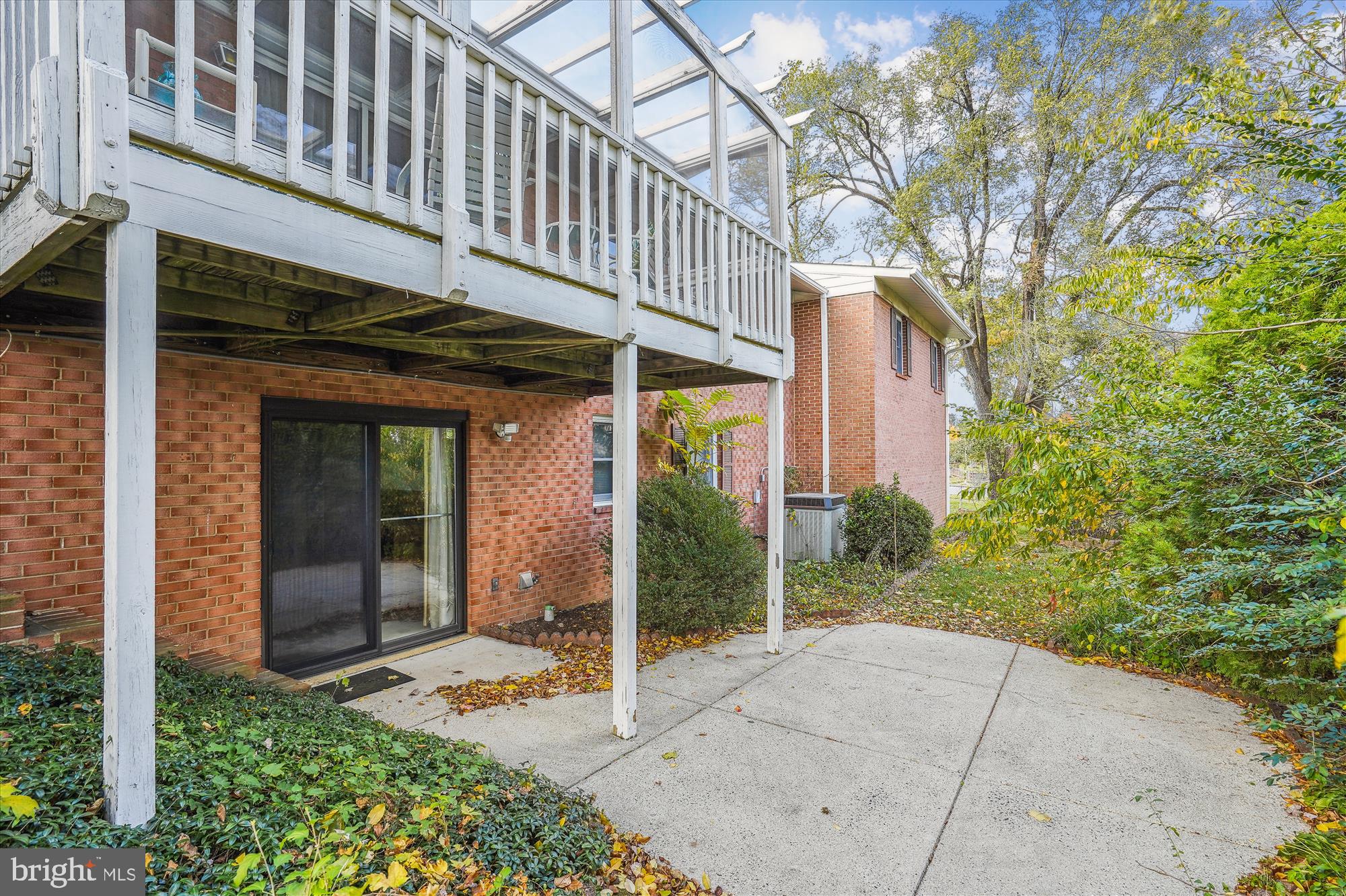 5101 Ampthill Dr