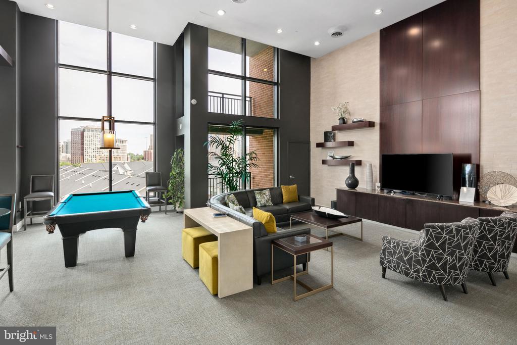 2451 MIDTOWN AVENUE 1619