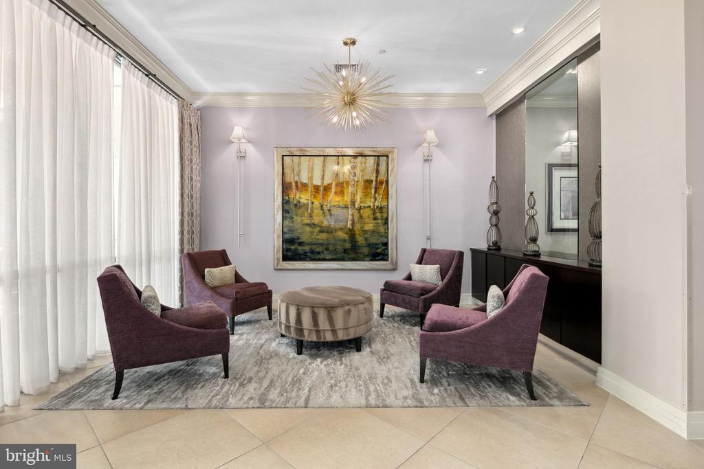 2451 MIDTOWN AVENUE 1619
