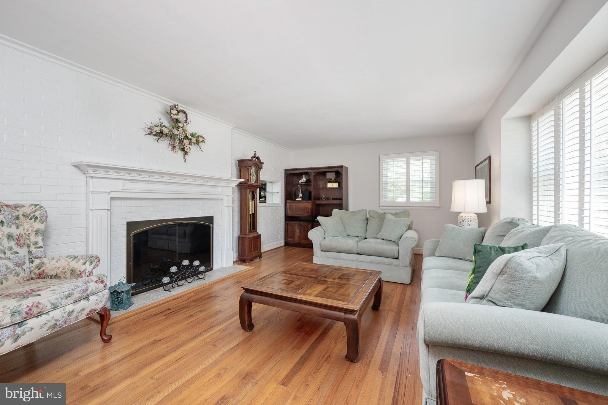4312 FERRY LANDING ROAD