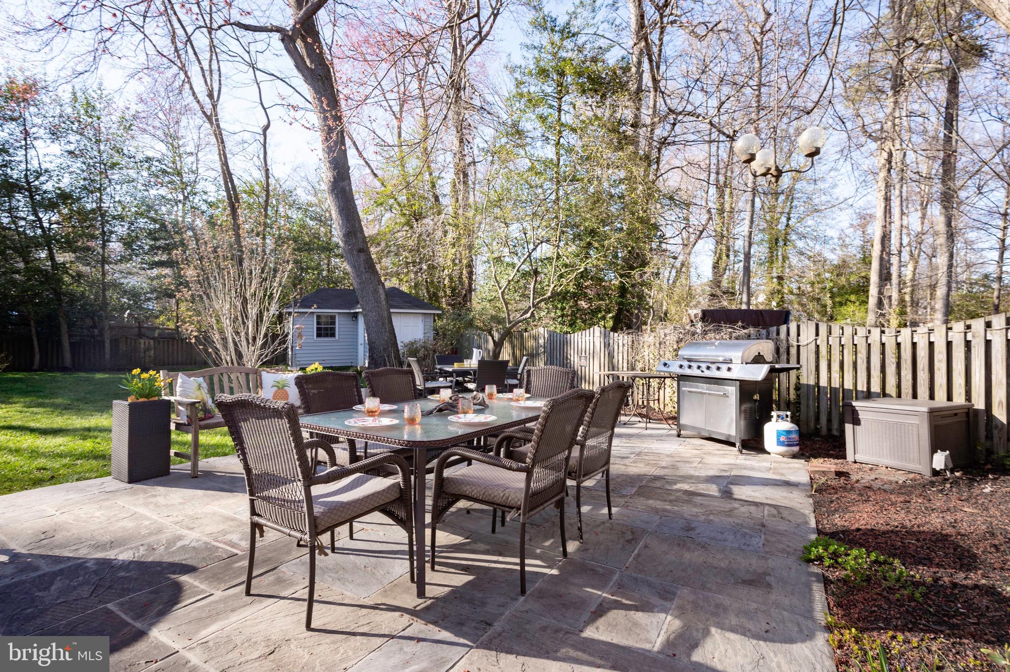 4312 FERRY LANDING ROAD