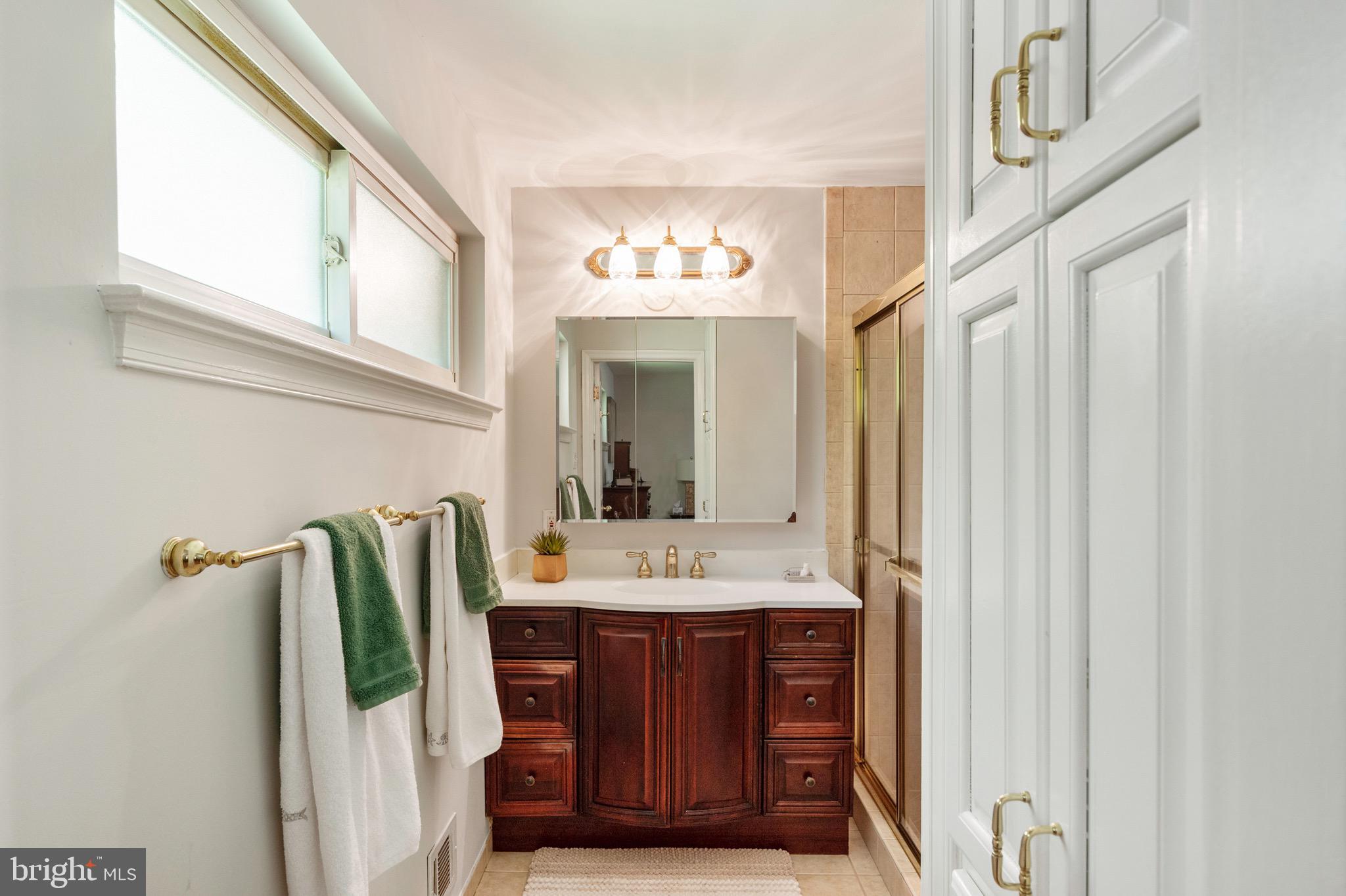 4312 FERRY LANDING ROAD