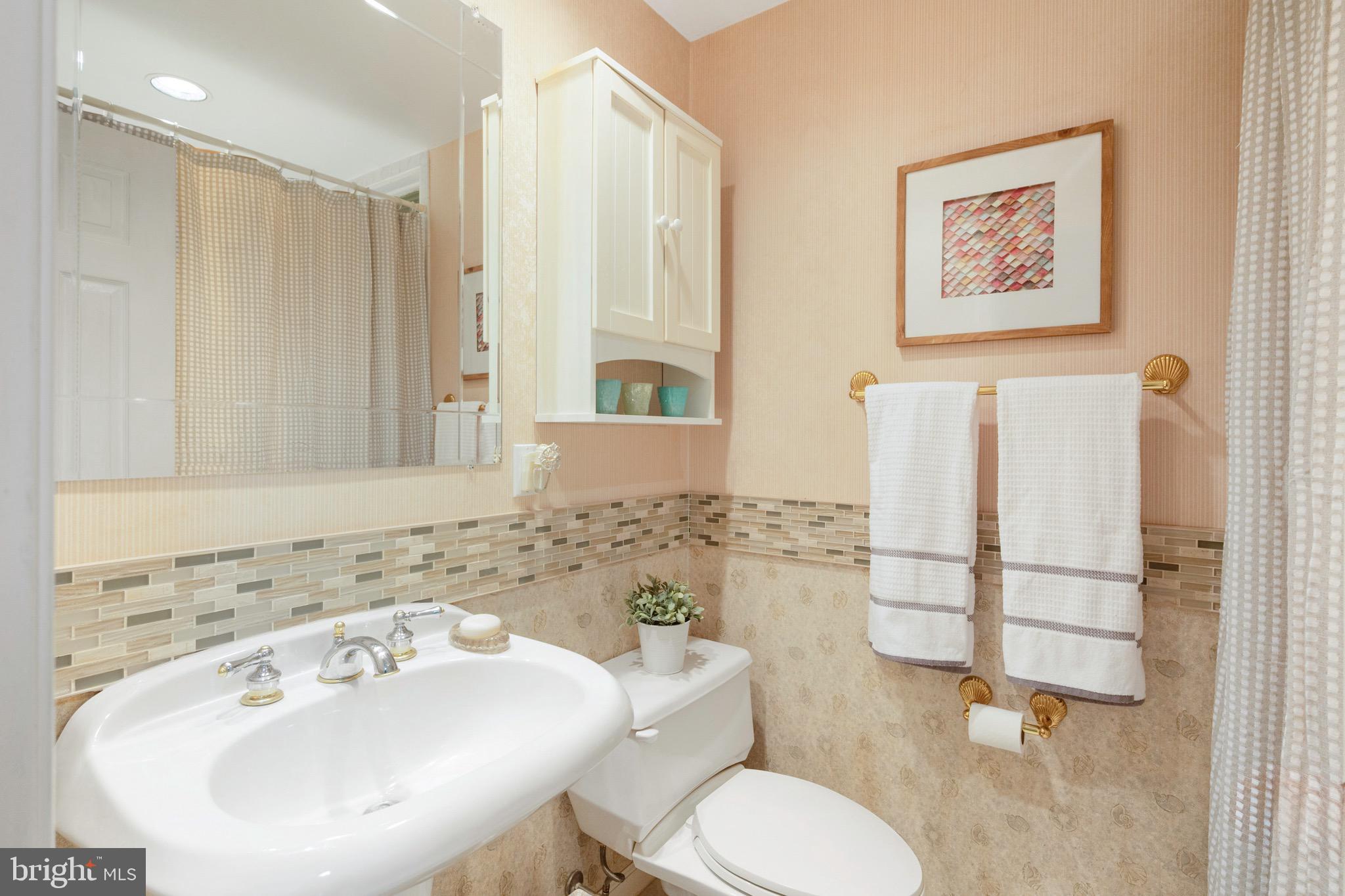 4312 FERRY LANDING ROAD