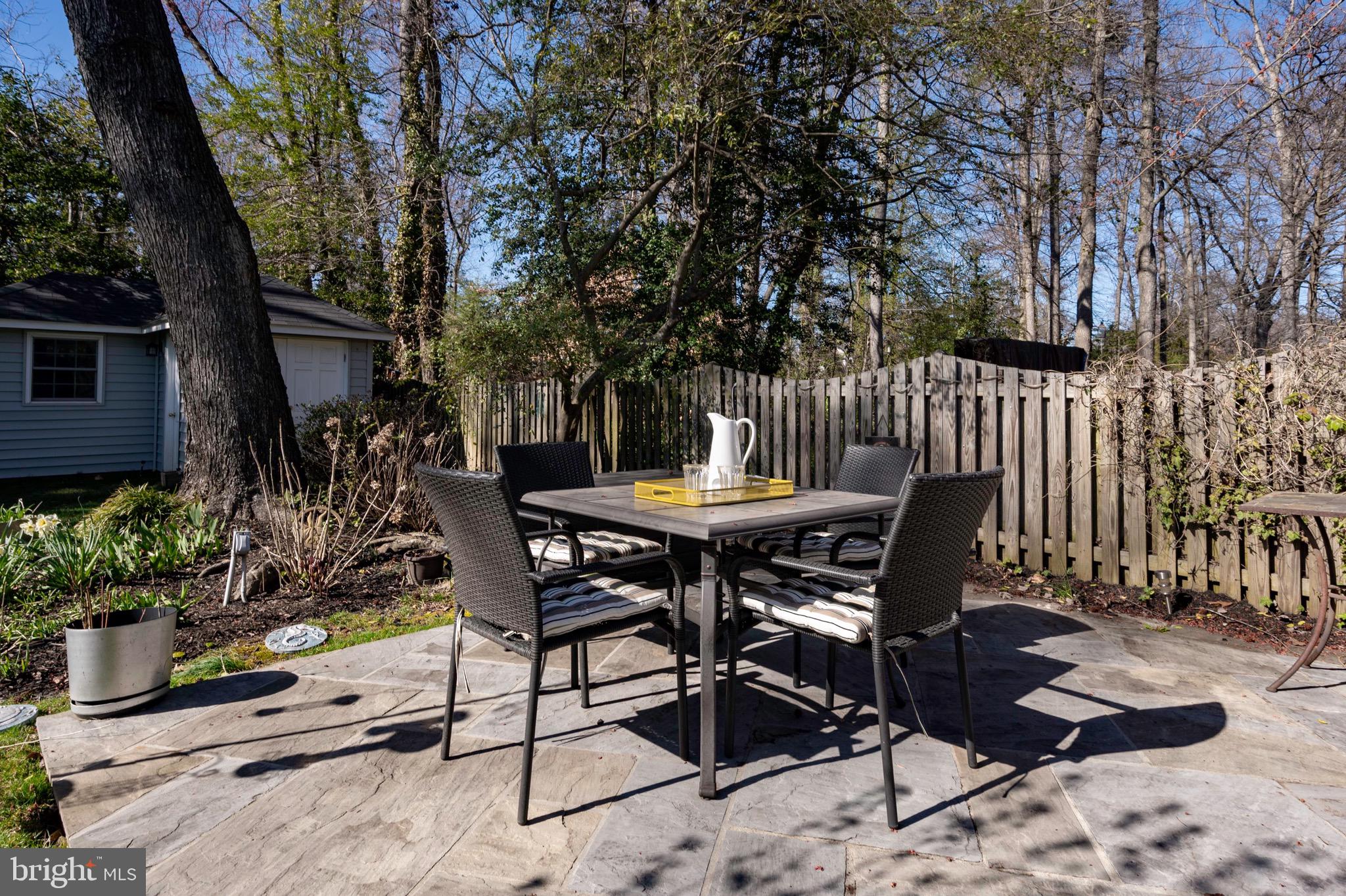 4312 FERRY LANDING ROAD