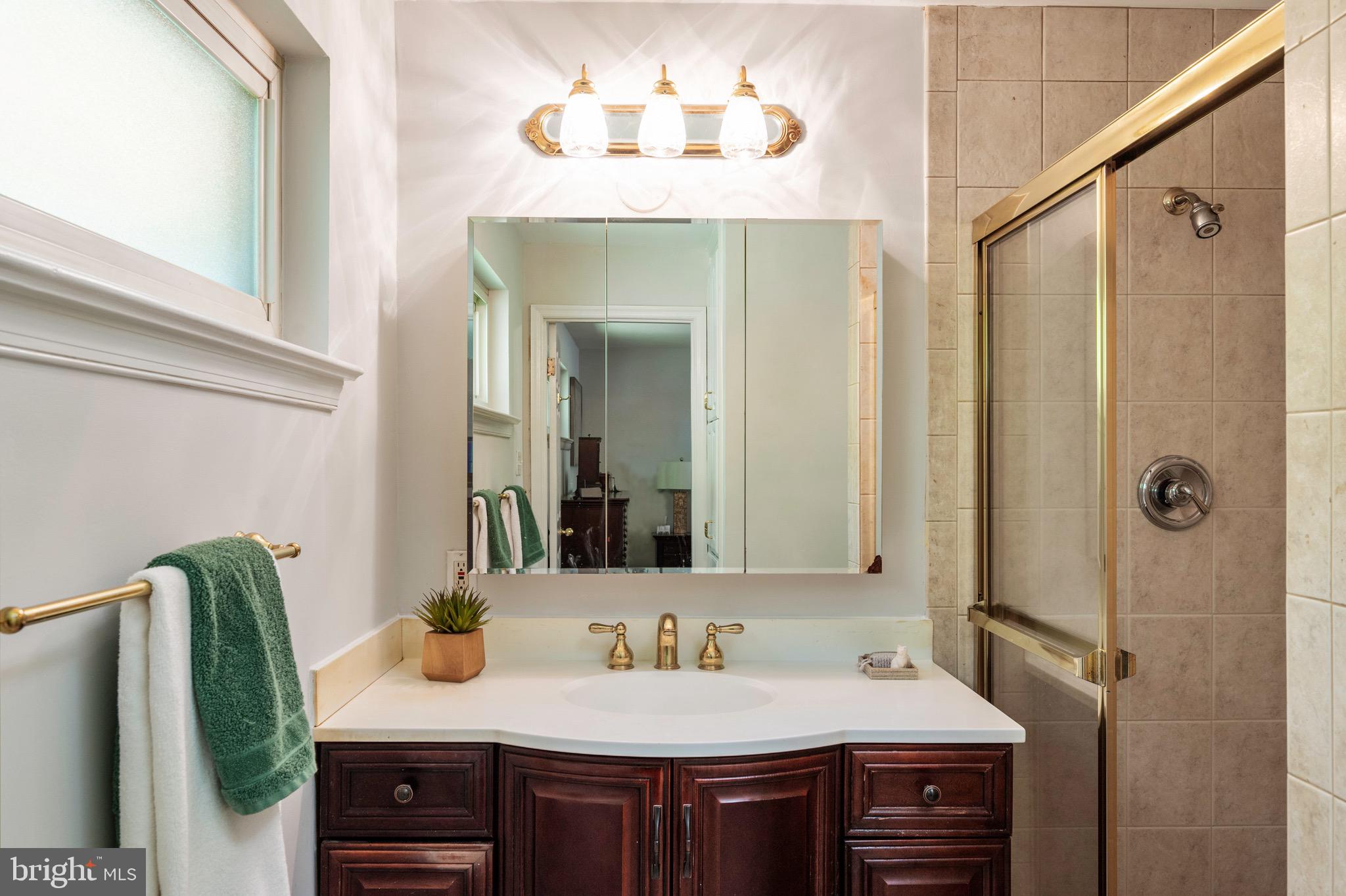 4312 FERRY LANDING ROAD