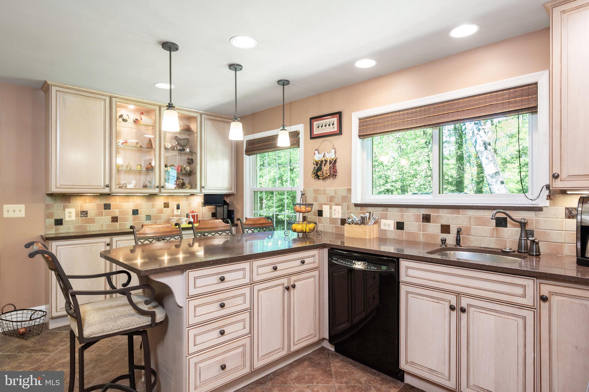 4312 FERRY LANDING ROAD