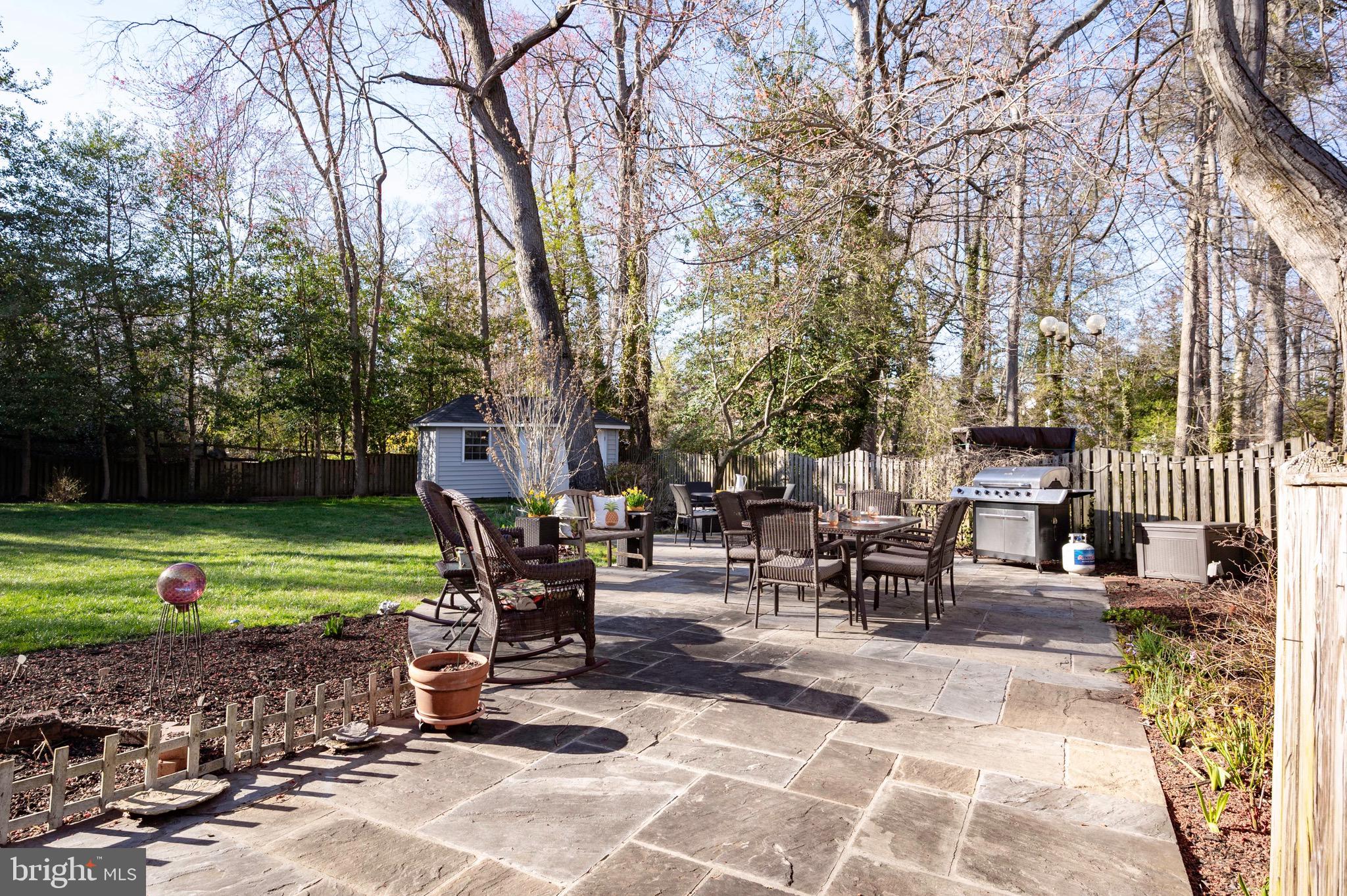 4312 FERRY LANDING ROAD