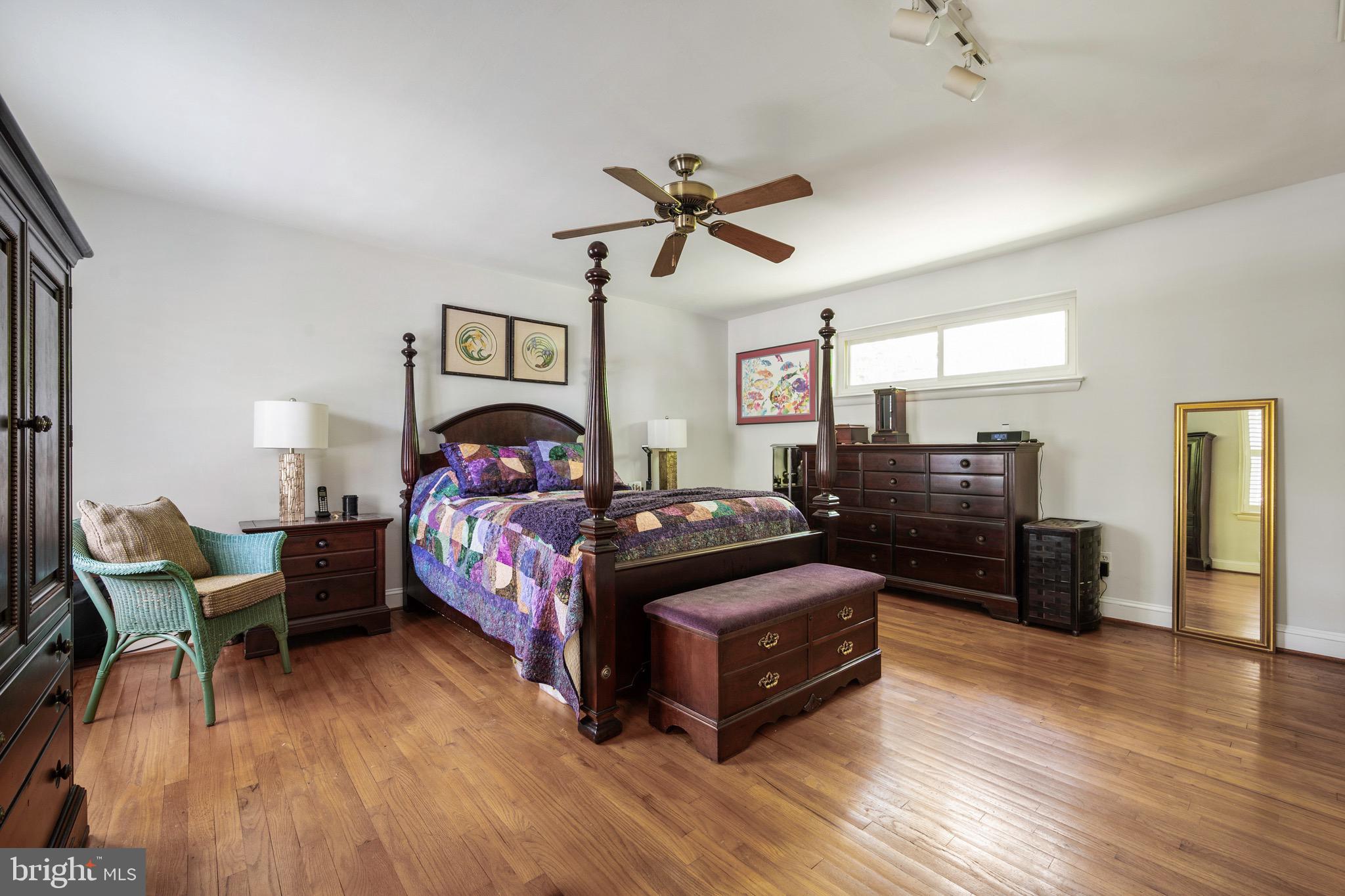 4312 FERRY LANDING ROAD