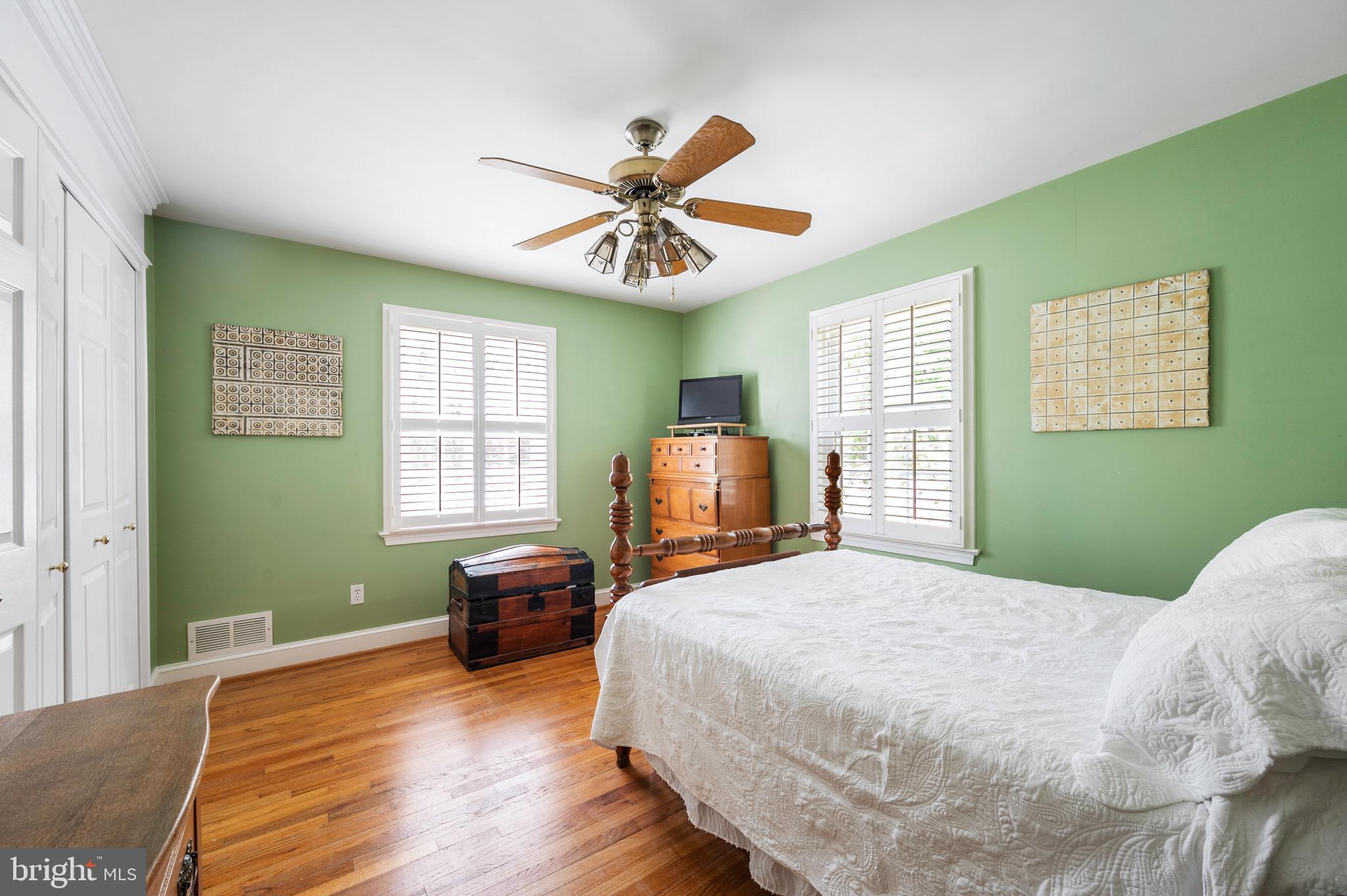 4312 FERRY LANDING ROAD