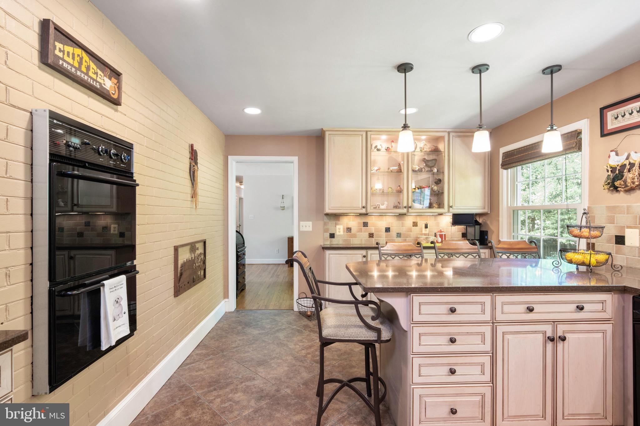 4312 FERRY LANDING ROAD