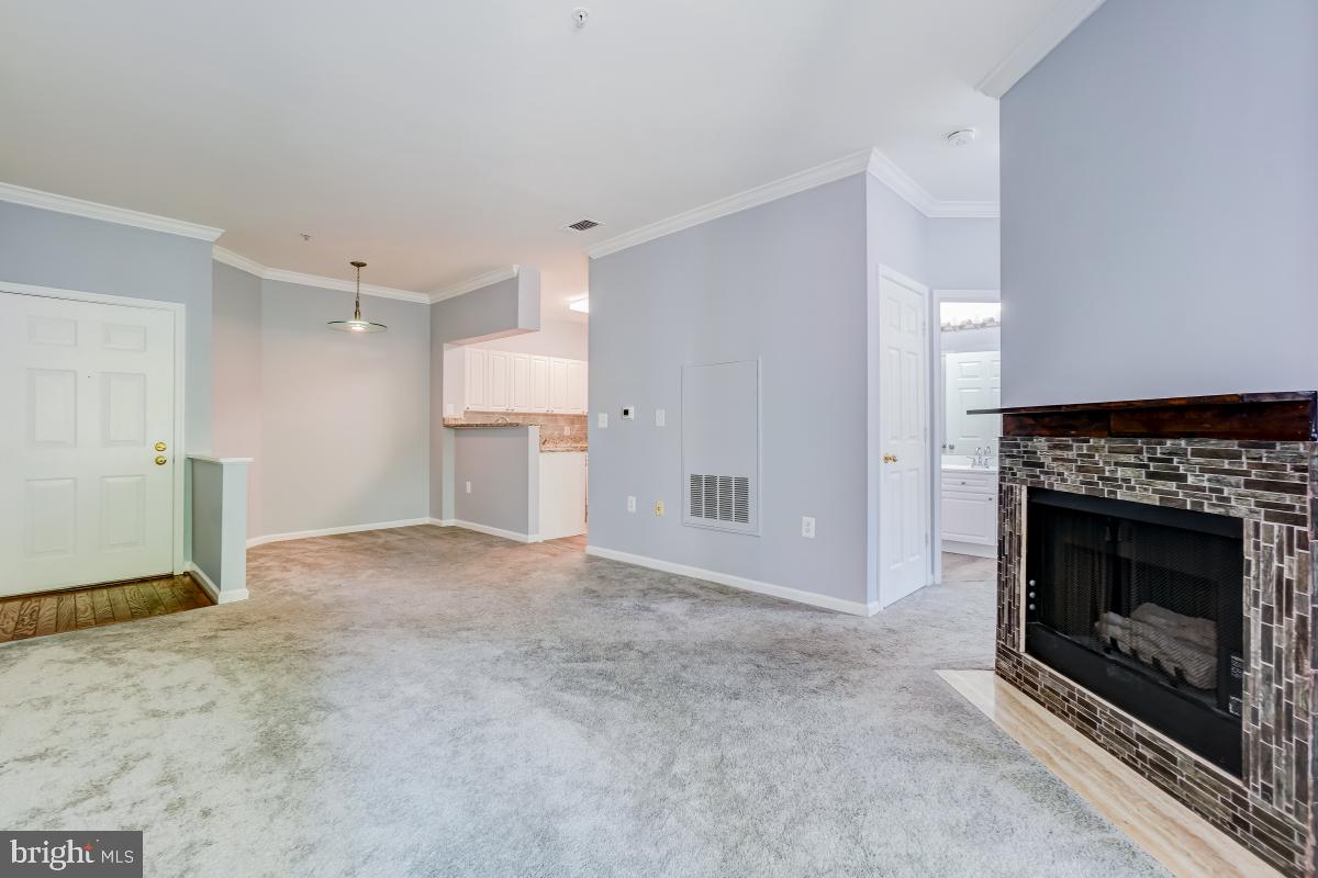 12909 ALTON SQUARE 102