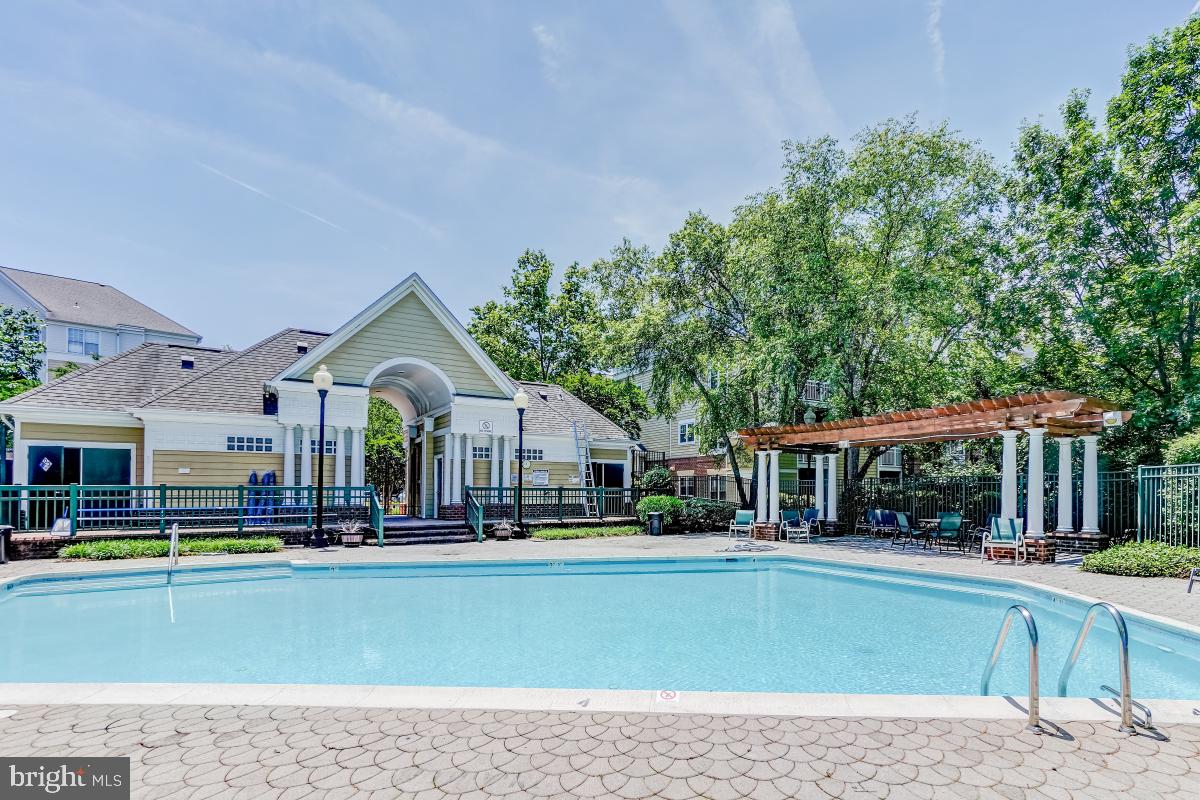 12909 ALTON SQUARE 102