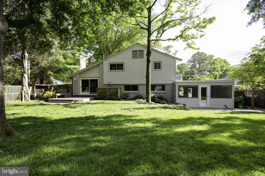 1110 WAYNEWOOD BOULEVARD