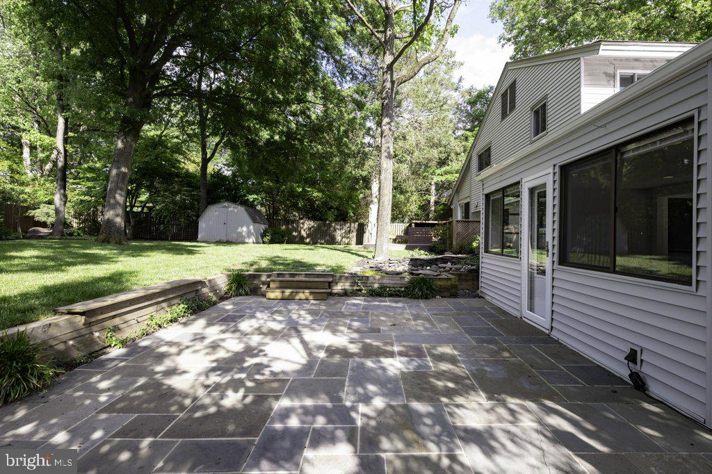 1110 WAYNEWOOD BOULEVARD