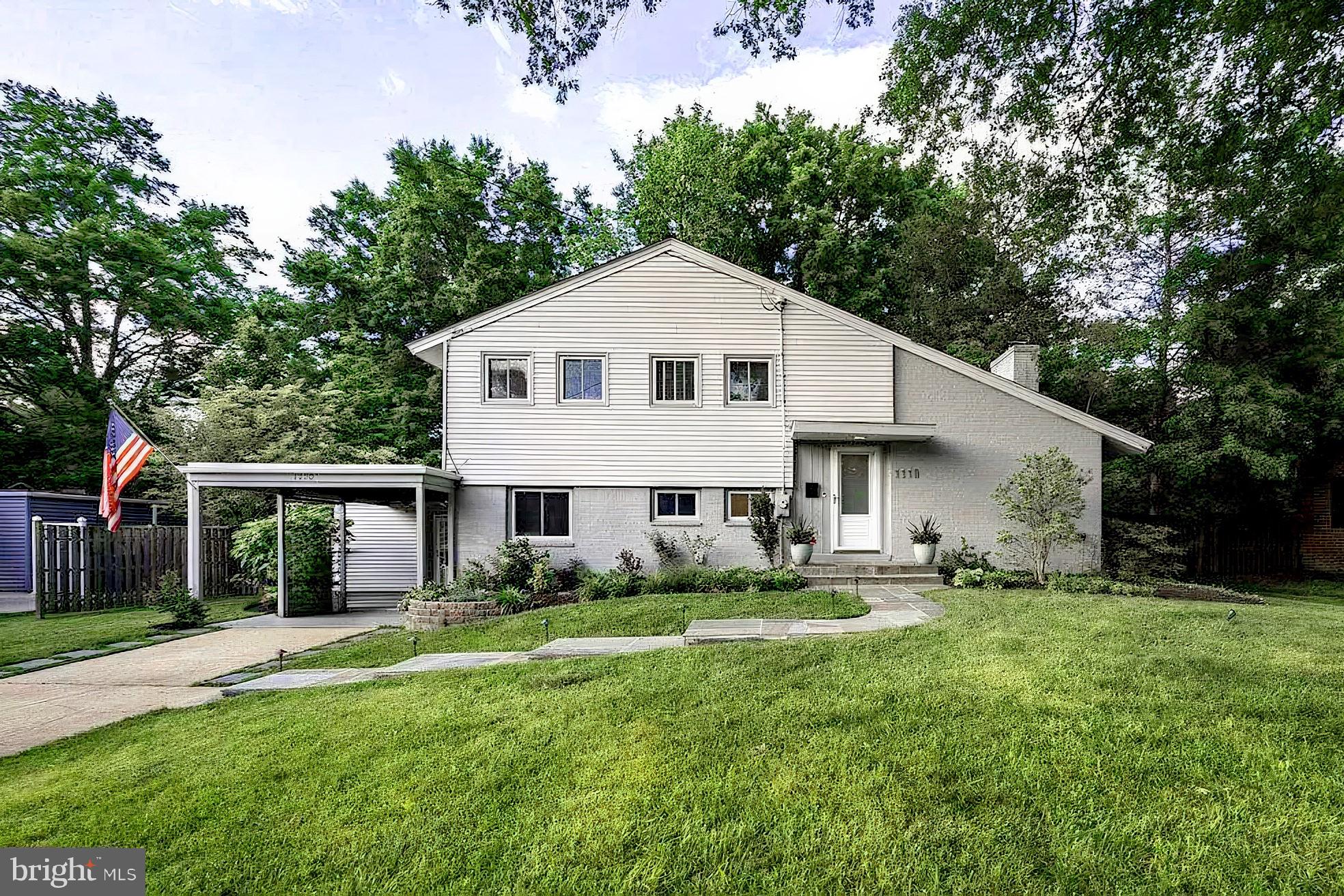 1110 WAYNEWOOD BOULEVARD
