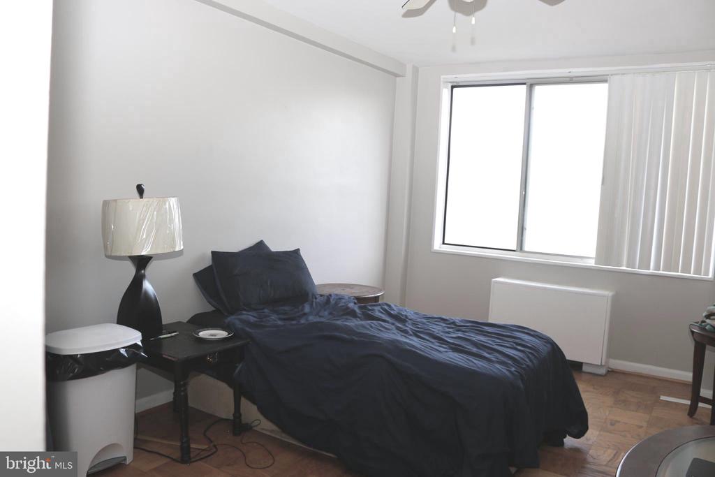 6641 WAKEFIELD DRIVE 212