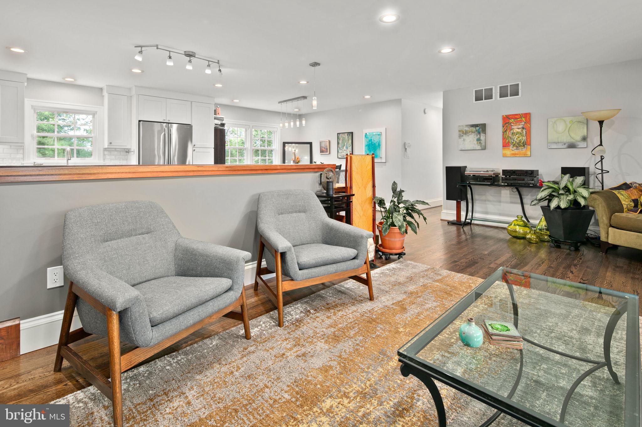 3425 RAMSGATE TERRACE