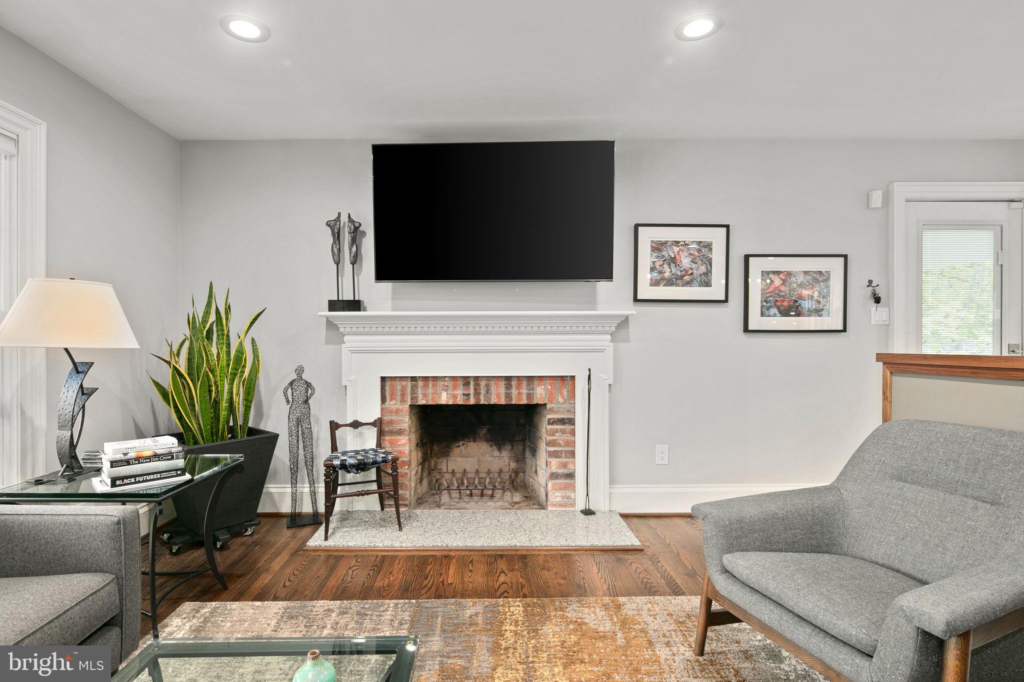 3425 RAMSGATE TERRACE