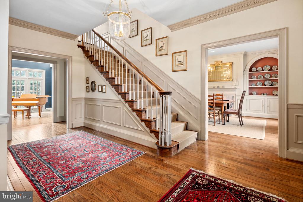 9394 MOUNT VERNON CIRCLE