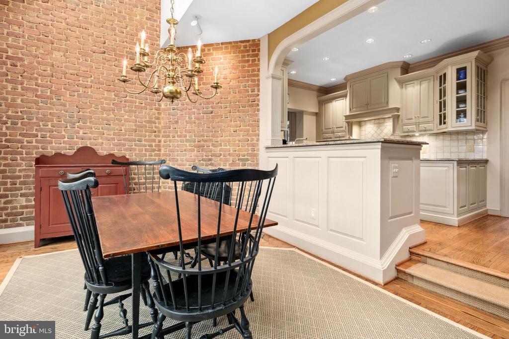9394 MOUNT VERNON CIRCLE