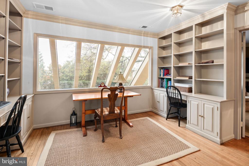 9394 MOUNT VERNON CIRCLE