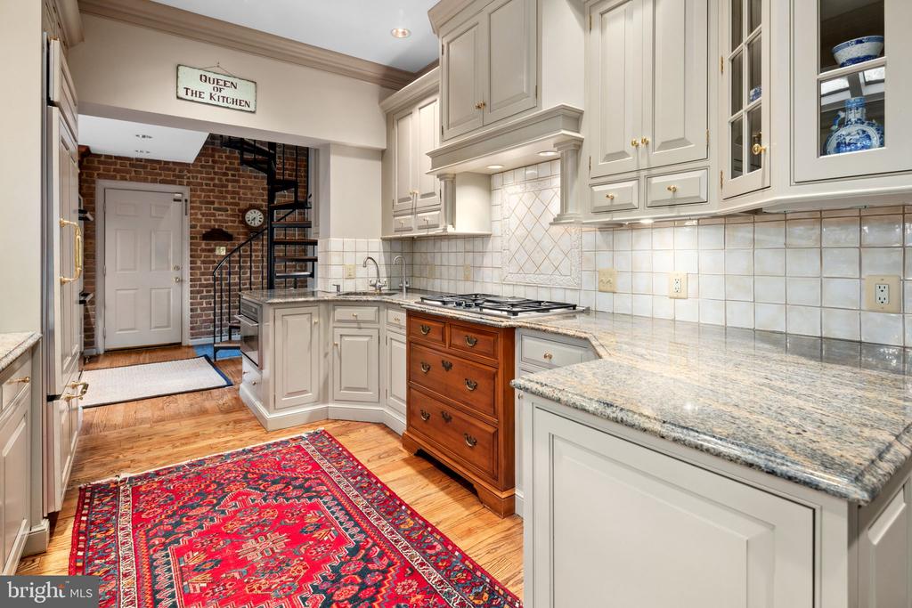 9394 MOUNT VERNON CIRCLE