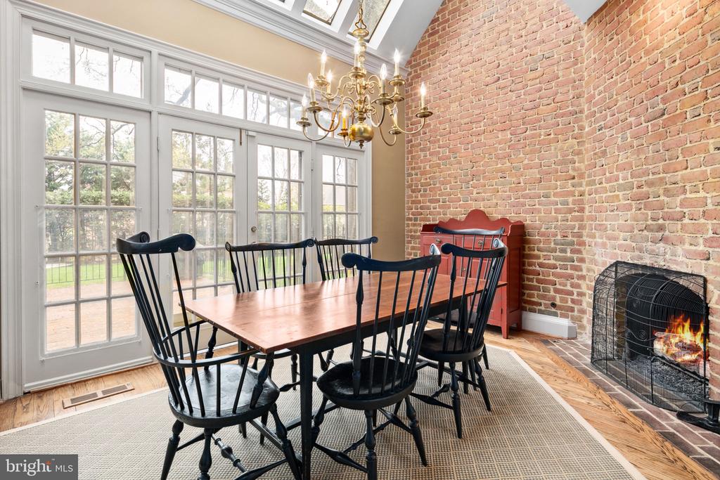 9394 MOUNT VERNON CIRCLE