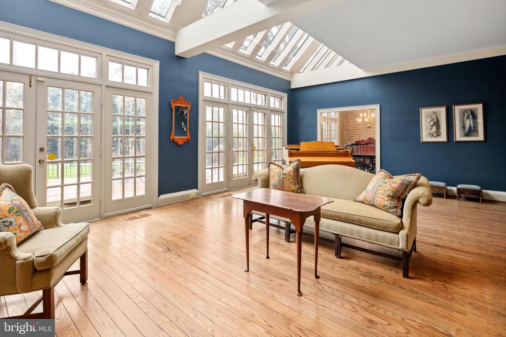 9394 MOUNT VERNON CIRCLE