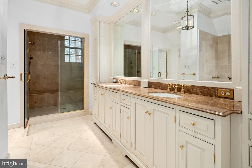 9394 MOUNT VERNON CIRCLE