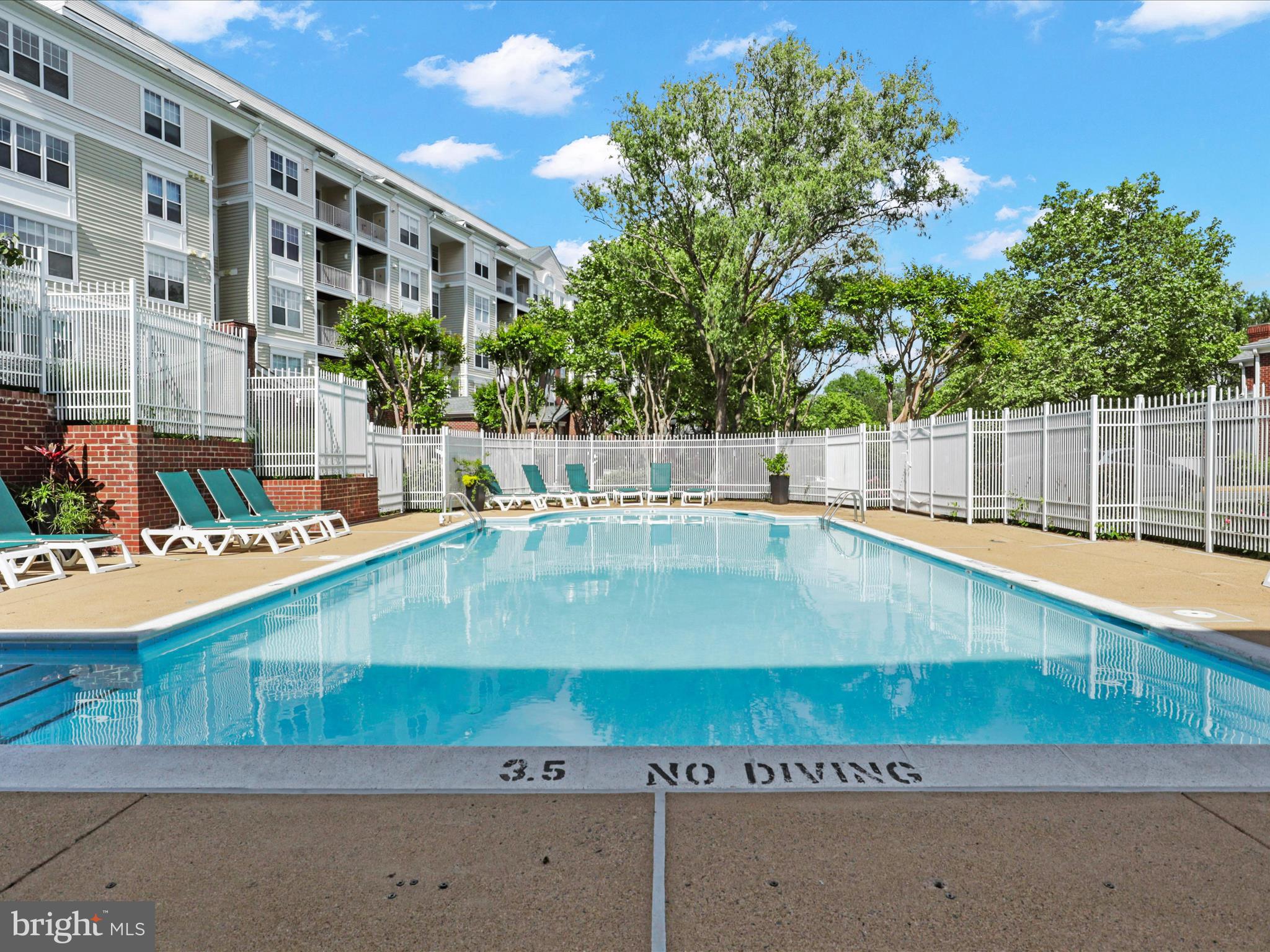 1645 INTERNATIONAL DRIVE TH-16
