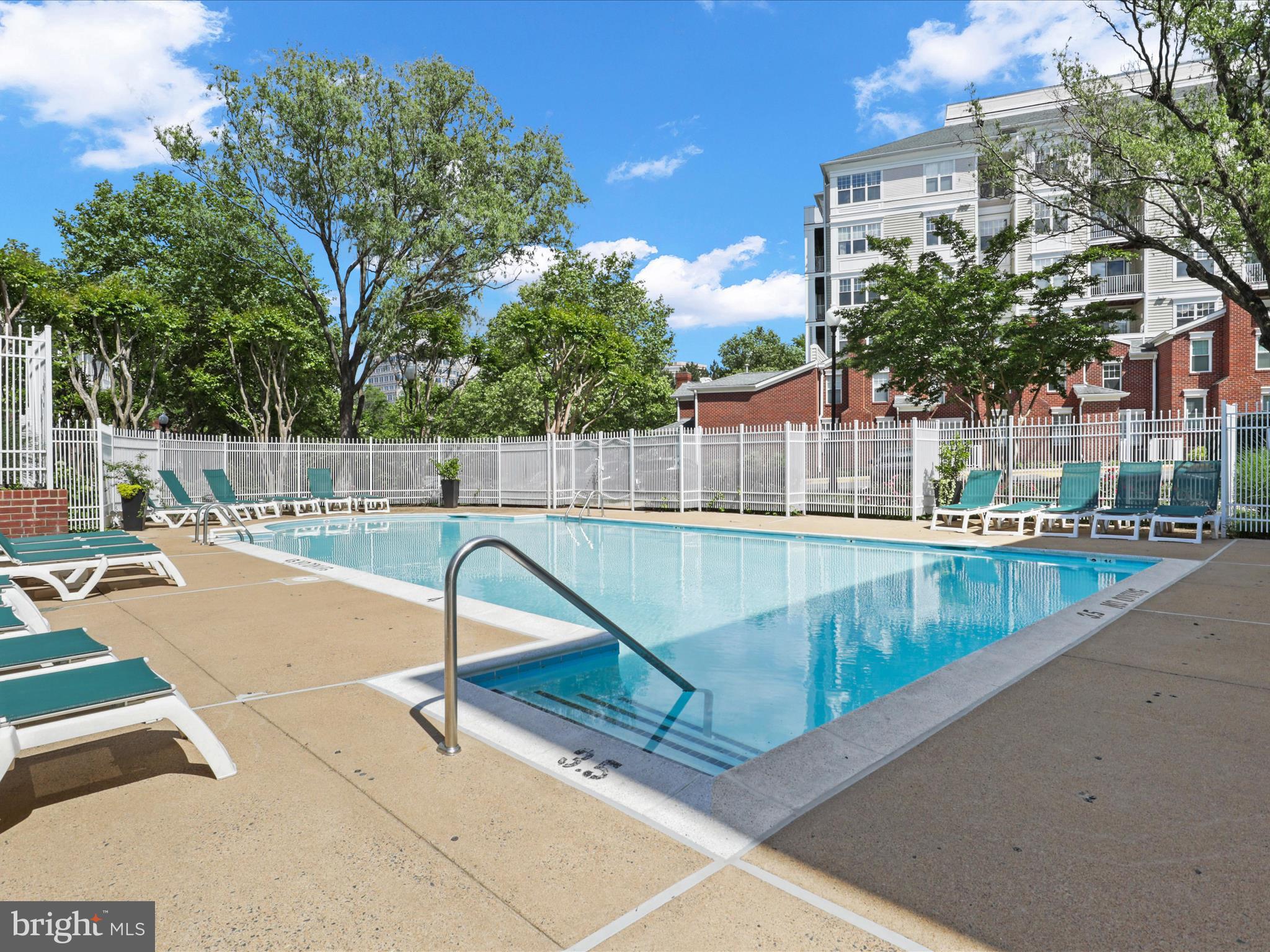 1645 INTERNATIONAL DRIVE TH-16