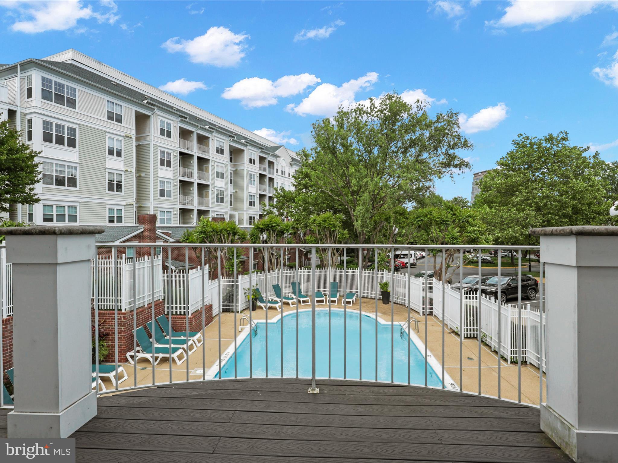 1645 INTERNATIONAL DRIVE TH-16