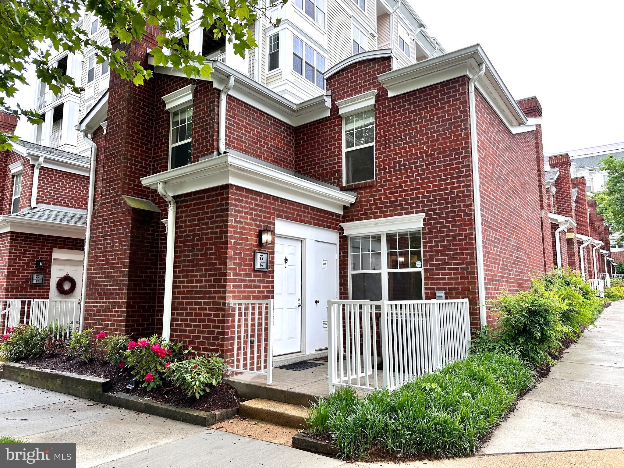 1645 INTERNATIONAL DRIVE TH-16