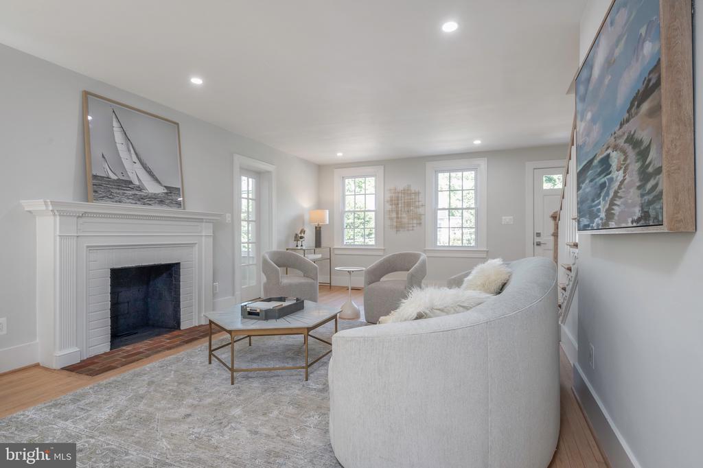 7712 NORTHDOWN ROAD