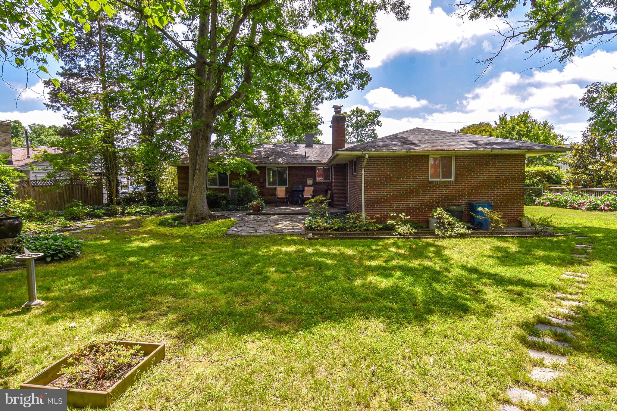 6904 CONSTANCE DRIVE