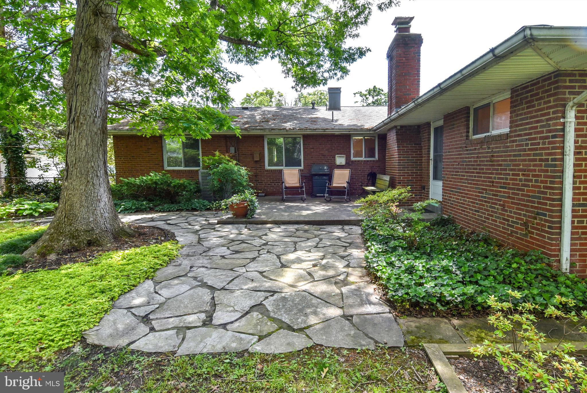 6904 CONSTANCE DRIVE