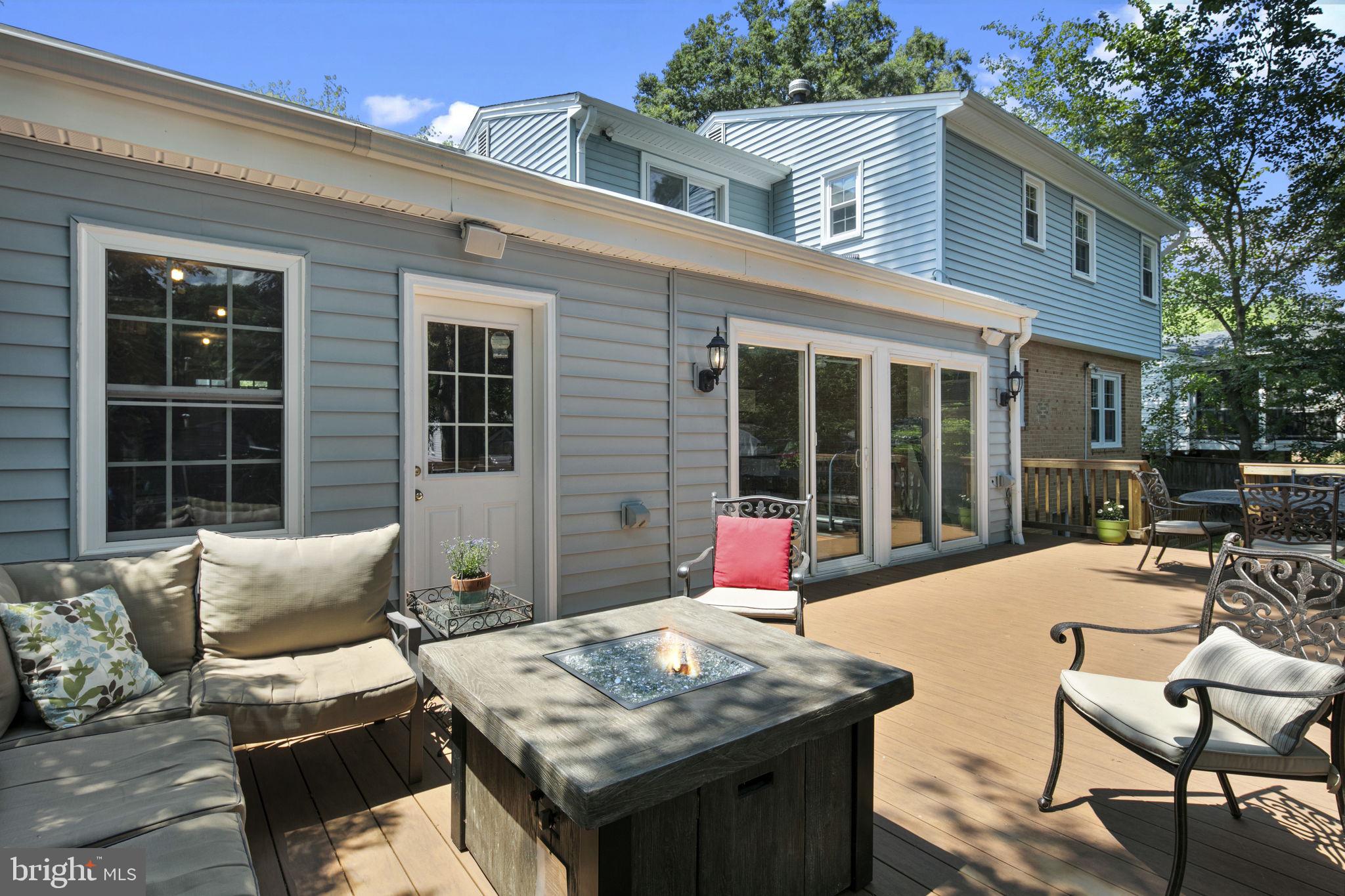 8337 BOUND BROOK LANE