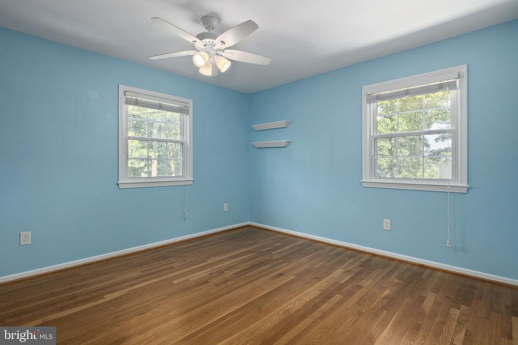 4104 TIDEWATER COURT