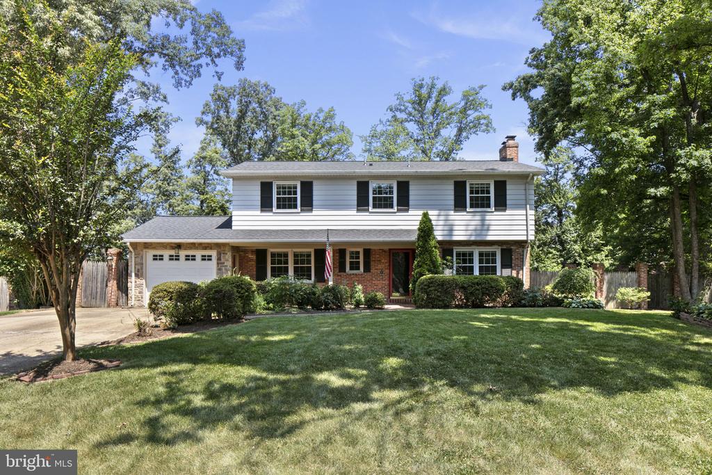 4104 TIDEWATER COURT