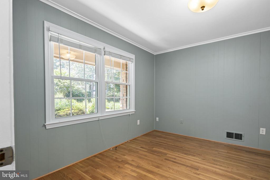 4104 TIDEWATER COURT