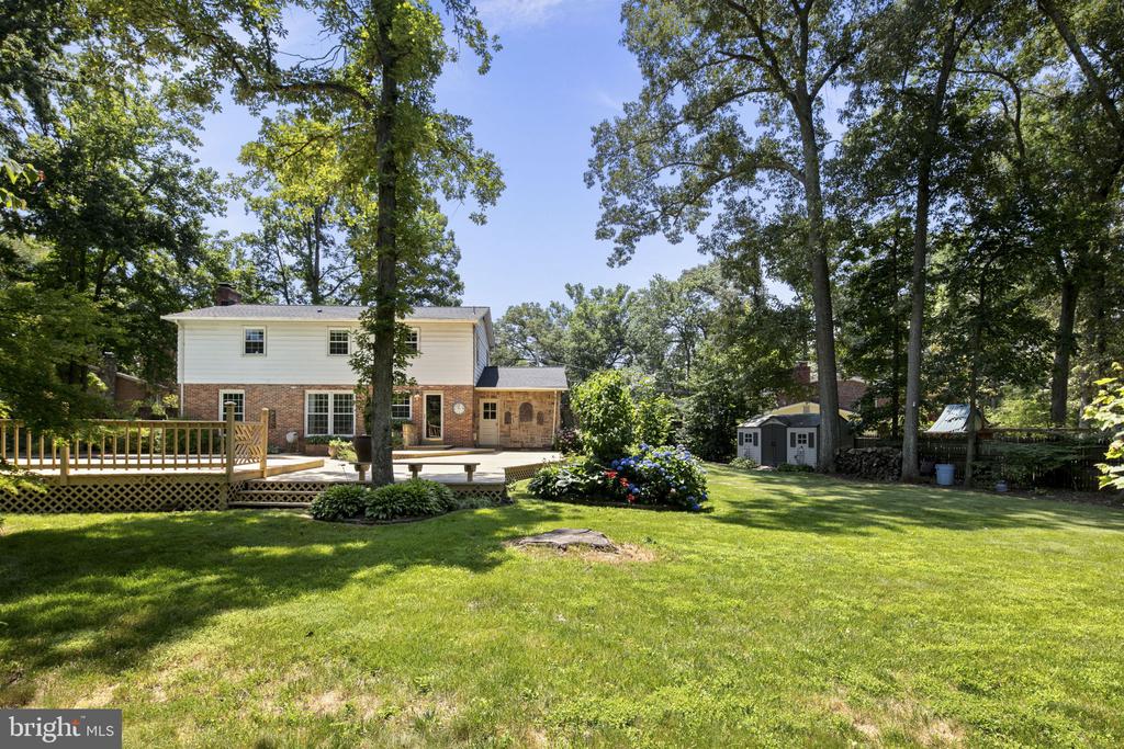 4104 TIDEWATER COURT