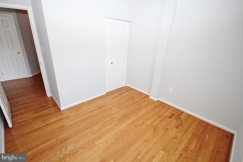 7522 SNOWPEA COURT J 21