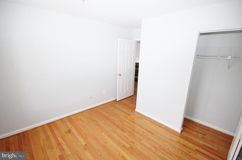 7522 SNOWPEA COURT J 21