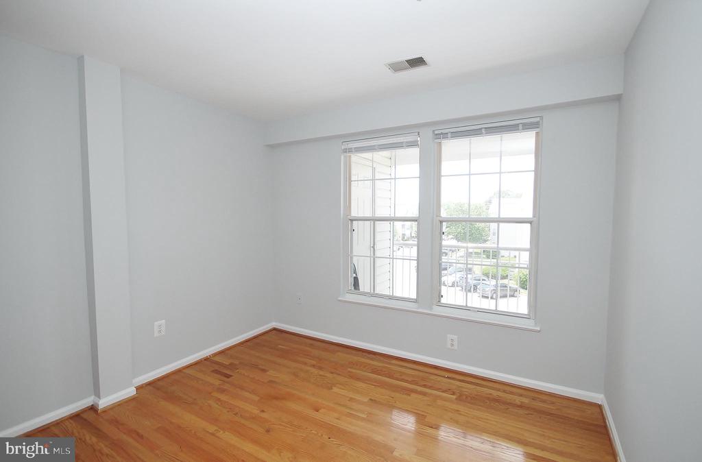 7522 SNOWPEA COURT J 21