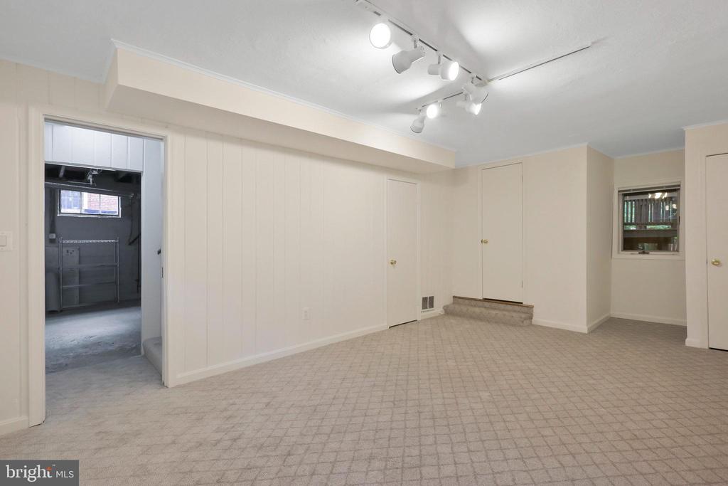 3105 WORTHINGTON CIRCLE