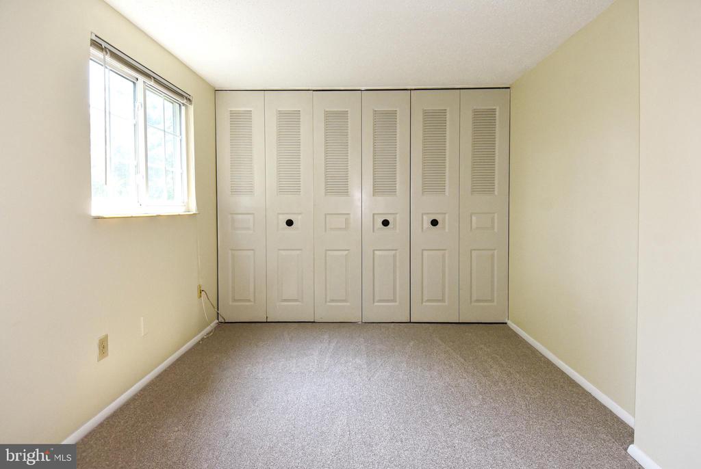 5349 HARBOR COURT DRIVE
