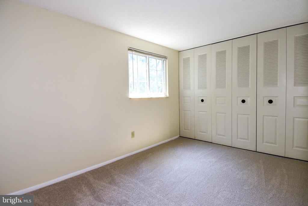 5349 HARBOR COURT DRIVE