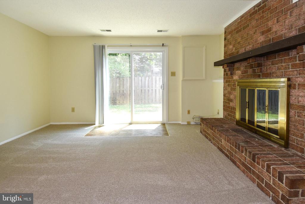 5349 HARBOR COURT DRIVE