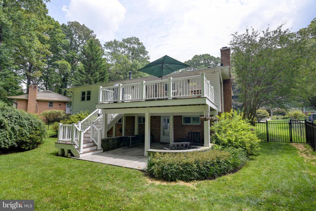 7222 BROOKCREST PLACE